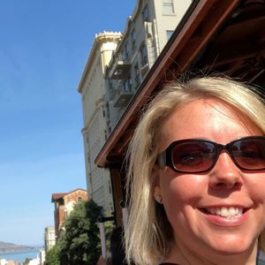 Meet your Posher, Laura